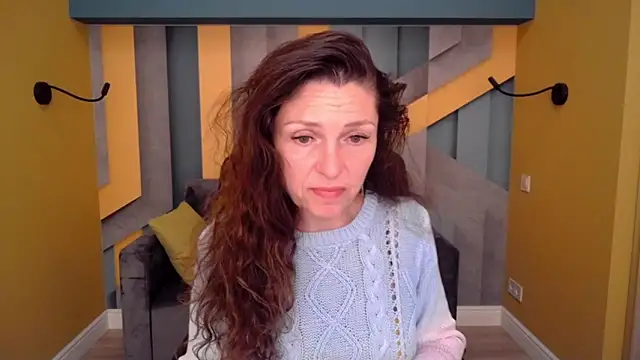 Snapshot of EllaLong chatting on 04-22-26, 11:34 EllaLong online show from 04-22-26, 11:34