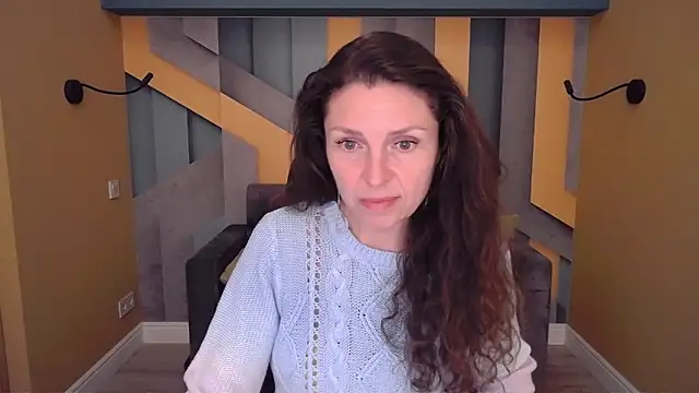 Snapshot of EllaLong chatting on 04-29-26, 05:30 EllaLong online show from 04-29-26, 05:30