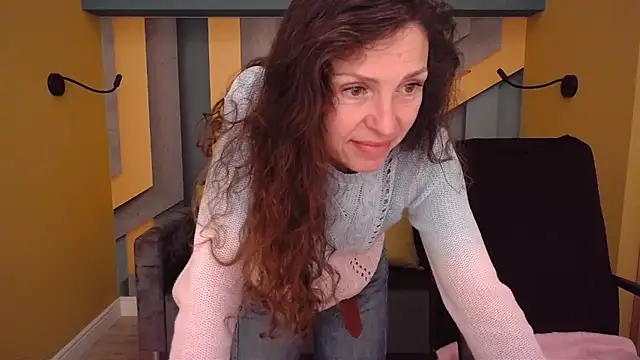 Snapshot of EllaLong chatting on 05-02-26, 11:37 EllaLong online show from 05-02-26, 11:37