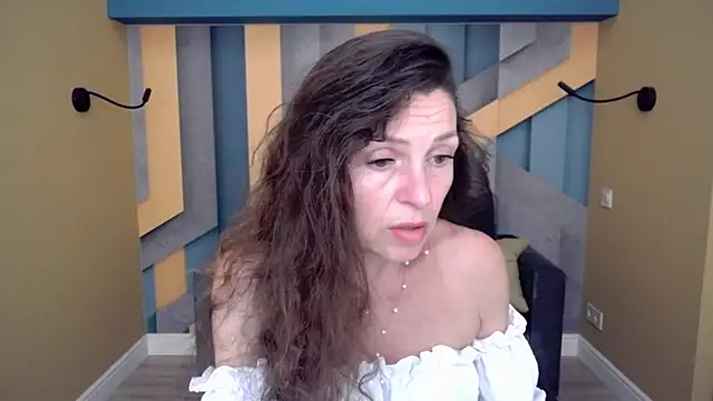 EllaLong online show from 06-16-26, 11:24