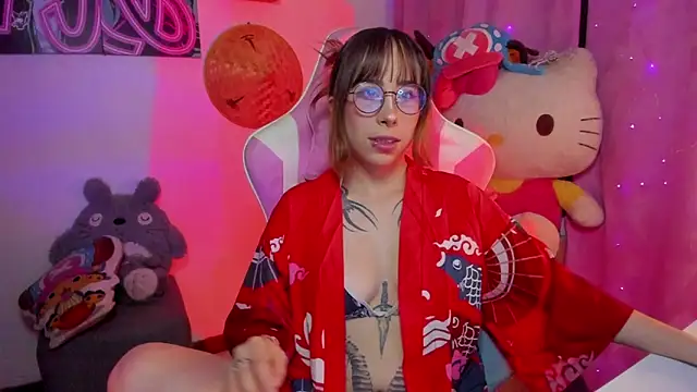 Waifu Aika online show from 11-04-25, 09:47