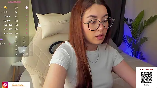 Snapshot of dakottaa_ chatting on 02-10-25, 11:02 dakottaa online show from 02-10-25, 11:02