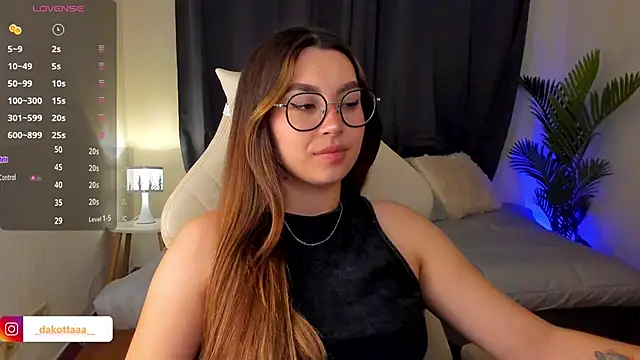 Snapshot of dakottaa_ chatting on 09-18-25, 11:18 dakottaa online show from 09-18-25, 11:18