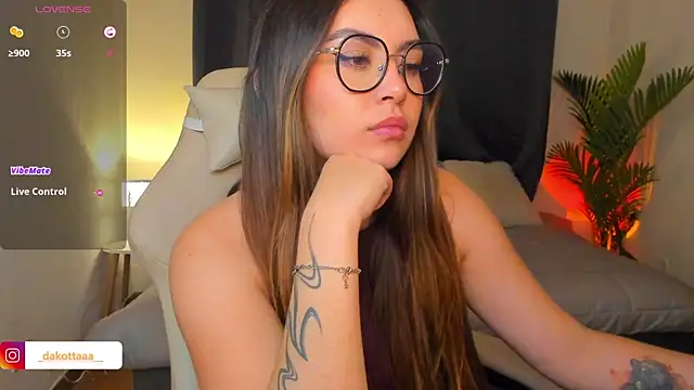 dakottaa  online show from 03-27-26, 11:37