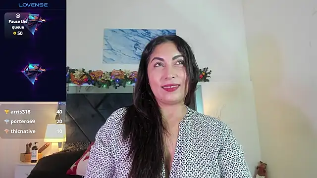 Lauralove 69 online show from 12-26-24, 10:41