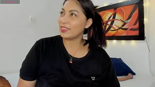 Lauralove 69 online show from 05-05-26, 10:29