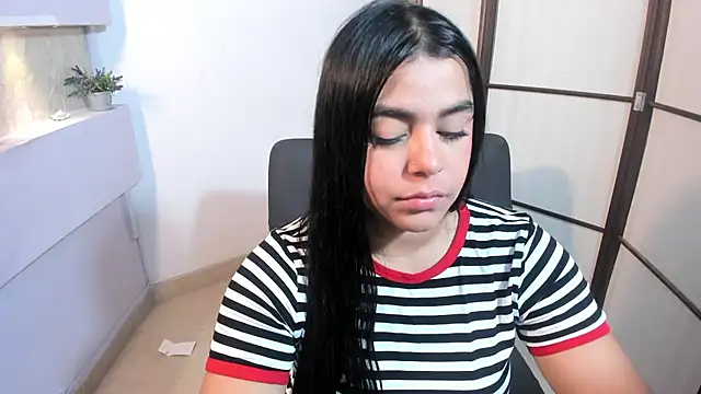 LyndaKimm online show from 01-26-25, 08:03