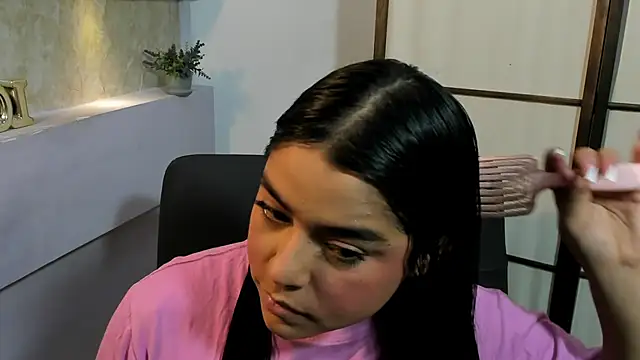 LyndaKimm online show from 01-29-25, 07:04
