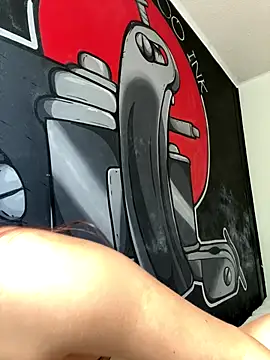 Sarah millerr  online show from 10-18-25, 06:19