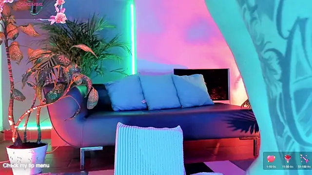 Megan inked online show from 10-25-25, 03:25