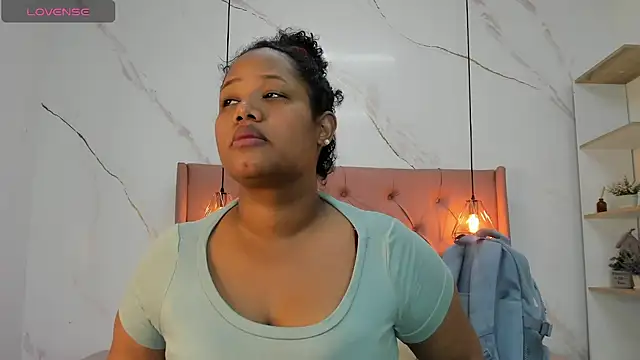 Belle Brunette online show from 06-14-26, 12:51