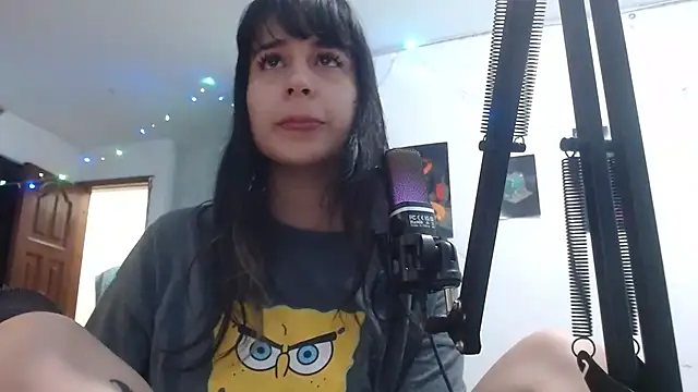 Snapshot of shy_katy_ chatting on 09-30-25, 01:32 shy katy online show from 09-30-25, 01:32