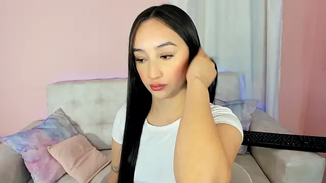 tinysara online show from 02-07-25, 04:35