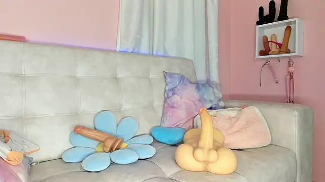 tinysara online show from 03-09-25, 07:59