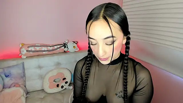 tinysara online show from 04-30-26, 04:13