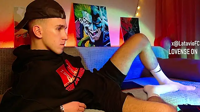 Midnighter  online show from 01-28-25, 06:39