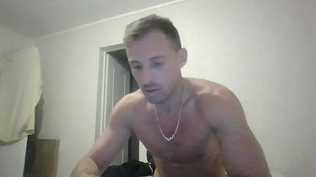 Snapshot of sebcucold chatting on 05-13-26, 09:22 sebcucold online show from 05-13-26, 09:22
