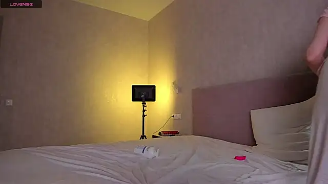 PatriciaBlairs online show from 10-02-25, 07:43