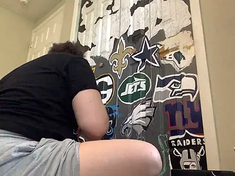 QueenNuttCollector online show from 05-13-26, 08:49