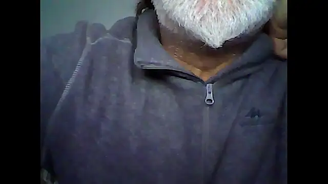 Snapshot of xcimeru chatting on 10-09-25, 06:44 xcimeru online show from 10-09-25, 06:44