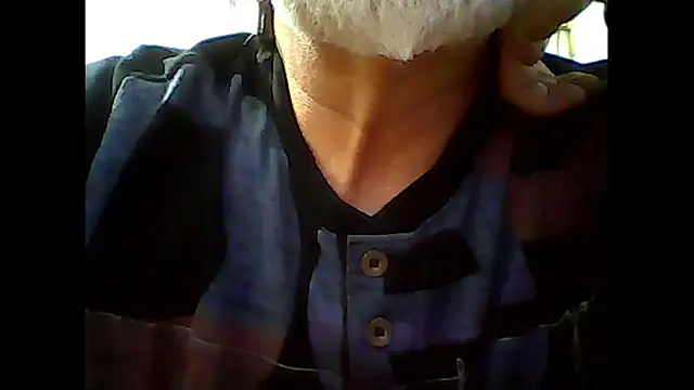 Snapshot of xcimeru chatting on 10-10-25, 06:40 xcimeru online show from 10-10-25, 06:40