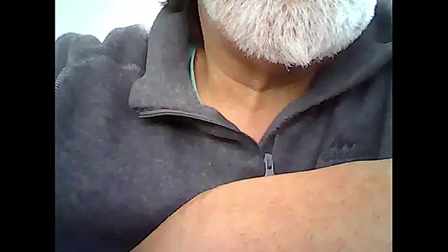 Snapshot of xcimeru chatting on 10-17-25, 07:11 xcimeru online show from 10-17-25, 07:11