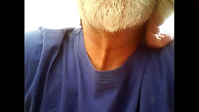 Snapshot of xcimeru chatting on 10-28-25, 02:53 xcimeru online show from 10-28-25, 02:53