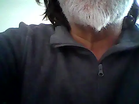 Snapshot of xcimeru chatting on 04-09-26, 06:13 xcimeru online show from 04-09-26, 06:13