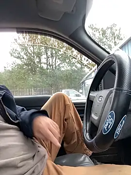 Snapshot of Themechanic420 chatting on 12-19-24, 01:40 Themechanic420 online show from 12-19-24, 01:40