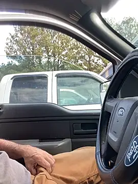 Snapshot of Themechanic420 chatting on 02-04-25, 06:38 Themechanic420 online show from 02-04-25, 06:38