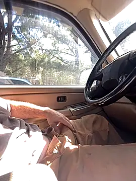 Snapshot of Themechanic420 chatting on 10-22-25, 05:13 Themechanic420 online show from 10-22-25, 05:13