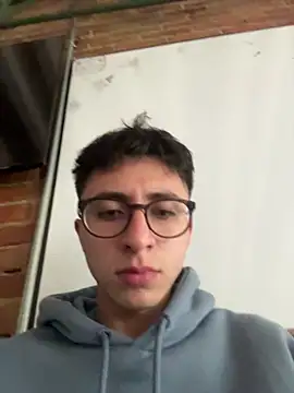 CamiRojas boy online show from 05-07-26, 06:46