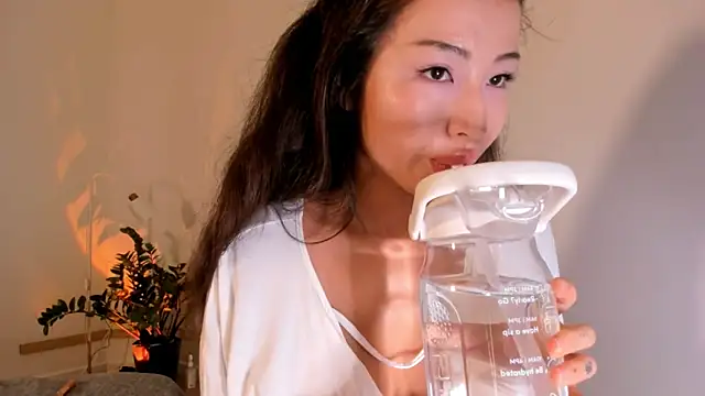 kawaii mia online show from 10-01-25, 04:46