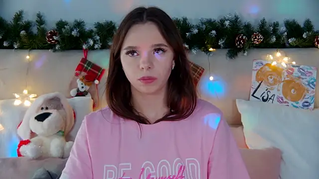 Snapshot of ElisabethDavis chatting on 12-20-24, 12:19 ElisabethDavis online show from 12-20-24, 12:19