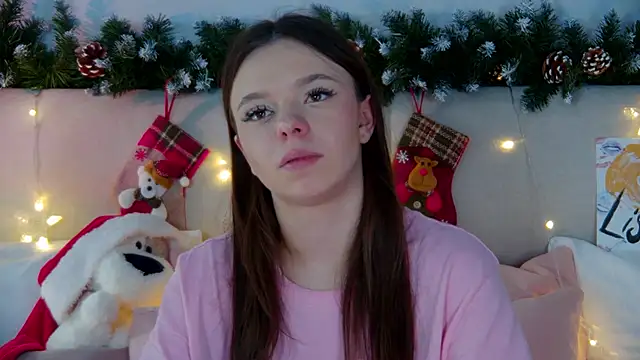 Snapshot of ElisabethDavis chatting on 01-09-25, 12:14 ElisabethDavis online show from 01-09-25, 12:14