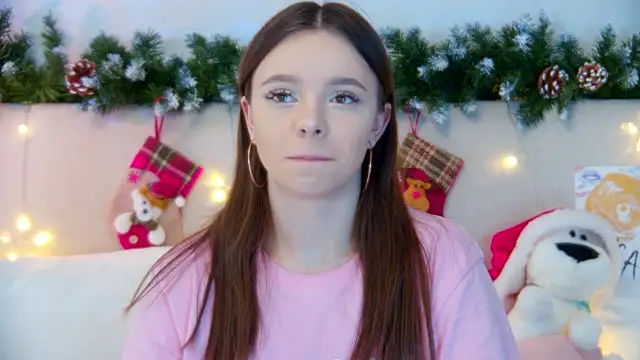 Snapshot of ElisabethDavis chatting on 01-10-25, 03:16 ElisabethDavis online show from 01-10-25, 03:16