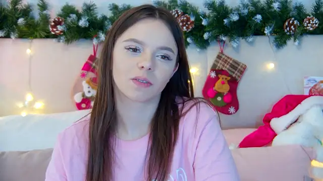 Snapshot of ElisabethDavis chatting on 01-10-25, 06:17 ElisabethDavis online show from 01-10-25, 06:17