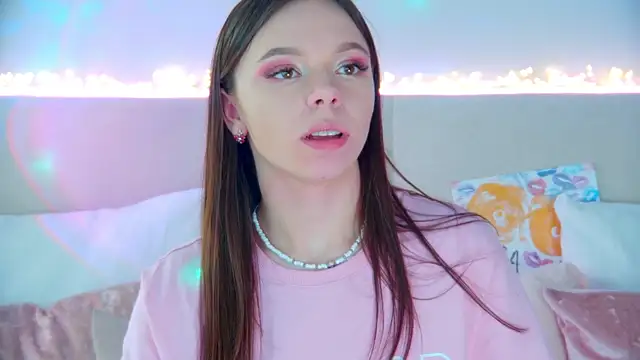 Snapshot of ElisabethDavis chatting on 01-30-25, 09:25 ElisabethDavis online show from 01-30-25, 09:25