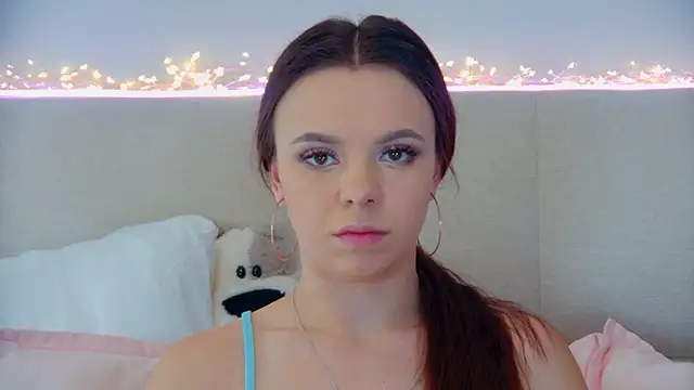 Snapshot of ElisabethDavis chatting on 03-19-25, 03:19 ElisabethDavis online show from 03-19-25, 03:19