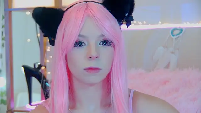 Snapshot of ElisabethDavis chatting on 09-21-25, 03:13 ElisabethDavis online show from 09-21-25, 03:13