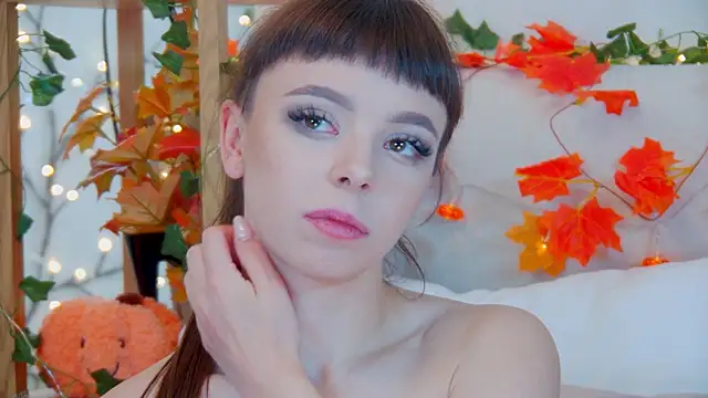 Snapshot of ElisabethDavis chatting on 10-02-25, 06:15 ElisabethDavis online show from 10-02-25, 06:15