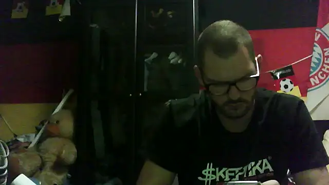 Die-geile-Sau online show from 10-01-25, 08:37