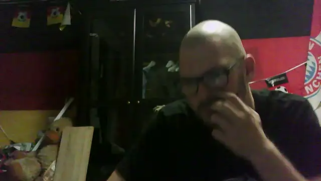 Die-geile-Sau online show from 10-23-25, 07:12