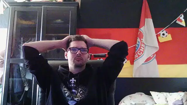 Die-geile-Sau online show from 03-23-26, 01:26