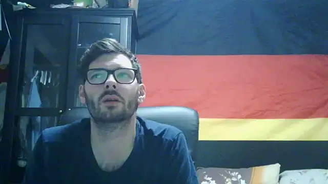 Die-geile-Sau online show from 06-15-26, 07:38