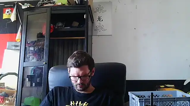 Die-geile-Sau online show from 07-16-26, 12:44