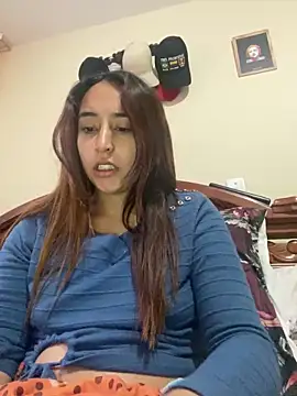 Vaiolet a online show from 12-20-24, 10:32