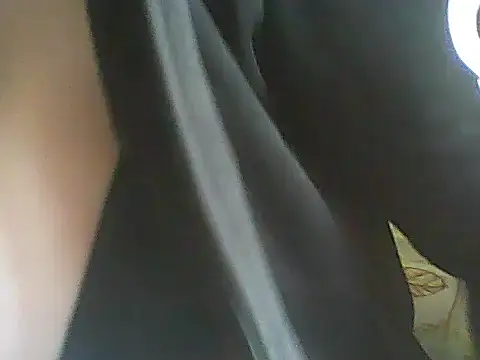 Snapshot of deluxpussy chatting on 09-17-25, 08:38 deluxpussy online show from 09-17-25, 08:38