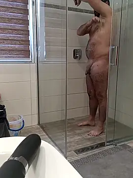 Nikeyone2 online show from 11-24-25, 12:05