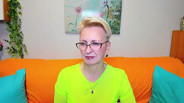 iamyourdream89 online show from 11-10-25, 04:17